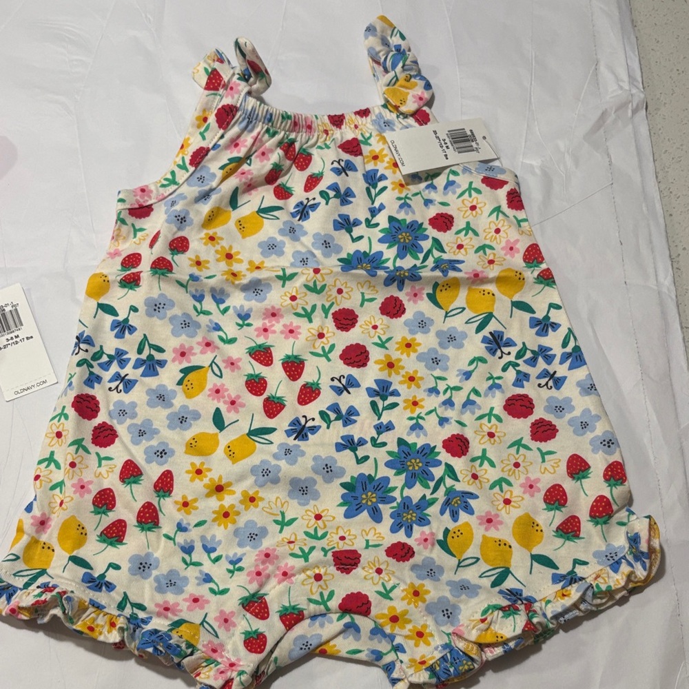 Old Navy Pink and Floral Baby Romper Set - Picture 2 of 8